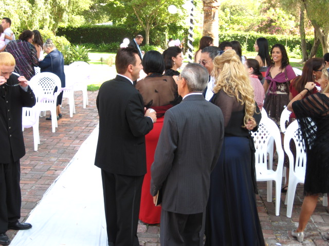 617x456 pixels (140K)